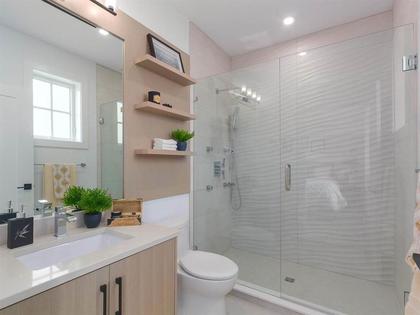 262412809-11 at 980 E 13 Avenue, Mount Pleasant VE, Vancouver East