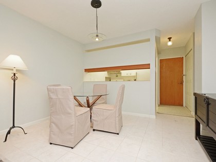 262434795-5 at 104 - 3905 Springtree Drive, Quilchena, Vancouver West