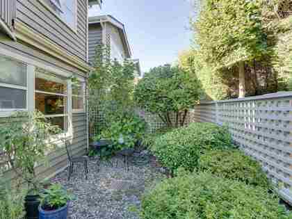 275-e-4th-street-lower-lonsdale-north-vancouver-03 at B2 - 275 E 4th Street, Lower Lonsdale, North Vancouver