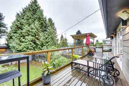 629-e-5th-street-queensbury-north-vancouver-13 at 629 E 5th Street, Queensbury, North Vancouver