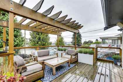 629-e-5th-street-queensbury-north-vancouver-14 at 629 E 5th Street, Queensbury, North Vancouver