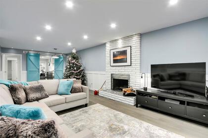 537-w-15th-street-central-lonsdale-north-vancouver-05 at 537 W 15th Street, Central Lonsdale, North Vancouver