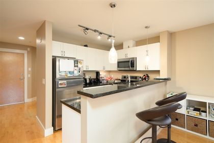 1586-w-11th-avenue-fairview-vw-vancouver-west-03 at 302 - 1586 W 11th Avenue, Fairview VW, Vancouver West