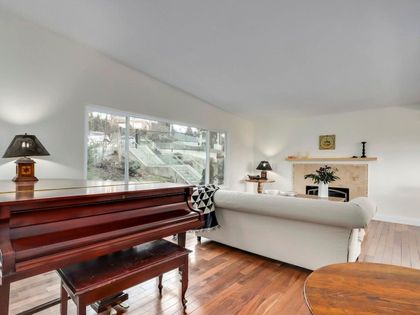 520-ballantree-place-glenmore-west-vancouver-05 at 520 Ballantree Place, Glenmore, West Vancouver