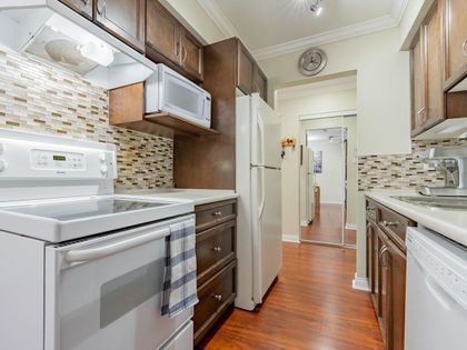 1345-chesterfield-avenue-central-lonsdale-north-vancouver-12 at 109 - 1345 Chesterfield Avenue, Central Lonsdale, North Vancouver