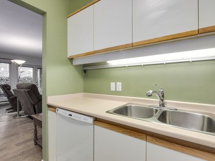 1535-chesterfield-avenue-central-lonsdale-north-vancouver-15 at 101 - 1535 Chesterfield Avenue, Central Lonsdale, North Vancouver