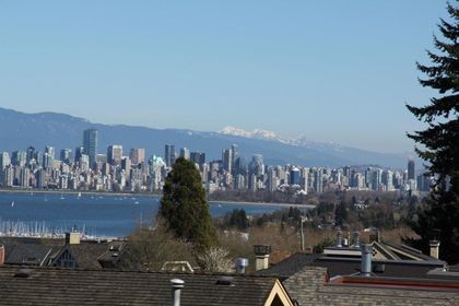 4517-w-4th-avenue-point-grey-vancouver-west-11 at 4517 W 4th Avenue, Point Grey, Vancouver West