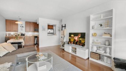 340-w-3rd-street-lower-lonsdale-north-vancouver-01 at 330 - 340 W 3rd Street, Lower Lonsdale, North Vancouver