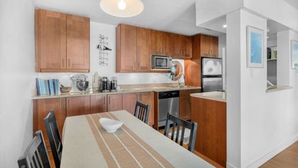 340-w-3rd-street-lower-lonsdale-north-vancouver-09 at 330 - 340 W 3rd Street, Lower Lonsdale, North Vancouver