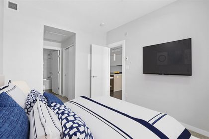 625-e-3rd-street-lower-lonsdale-north-vancouver-05 at 308 - 625 E 3rd Street, Lower Lonsdale, North Vancouver