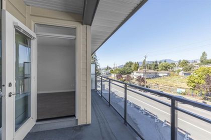 625-e-3rd-street-lower-lonsdale-north-vancouver-17 at 308 - 625 E 3rd Street, Lower Lonsdale, North Vancouver