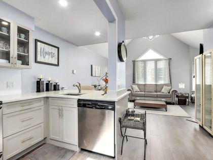 1535-chesterfield-avenue-central-lonsdale-north-vancouver-09 at 305 - 1535 Chesterfield Avenue, Central Lonsdale, North Vancouver