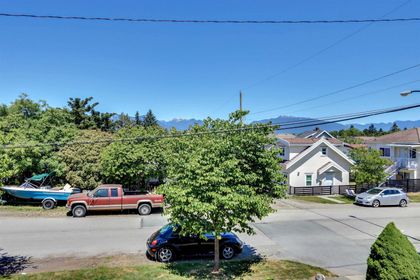 1712-e-32nd-avenue-victoria-ve-vancouver-east-09 at 1712 E 32nd Avenue, Victoria VE, Vancouver East