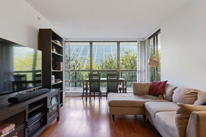 933-hornby-street-downtown-vw-vancouver-west-08 at 305 - 933 Hornby Street, Downtown VW, Vancouver West