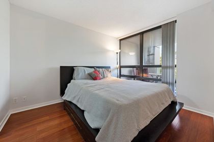 933-hornby-street-downtown-vw-vancouver-west-22 at 305 - 933 Hornby Street, Downtown VW, Vancouver West