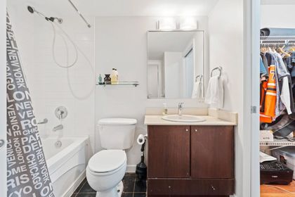 933-hornby-street-downtown-vw-vancouver-west-26 at 305 - 933 Hornby Street, Downtown VW, Vancouver West