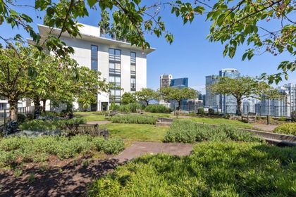 933-hornby-street-downtown-vw-vancouver-west-35 at 305 - 933 Hornby Street, Downtown VW, Vancouver West