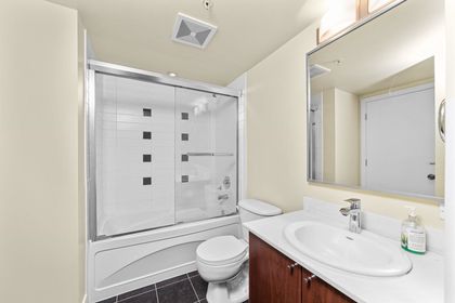 933-hornby-street-downtown-vw-vancouver-west-26 at 602 - 933 Hornby Street, Downtown VW, Vancouver West