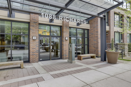 2 at 1701 - 1088 Richards Street, Yaletown, Vancouver West