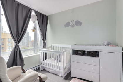 21 at 1701 - 1088 Richards Street, Yaletown, Vancouver West