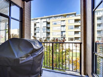 2175-salal-drive-kitsilano-vancouver-west-09 at 305 - 2175 Salal Drive, Kitsilano, Vancouver West