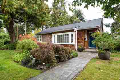 1366-compston-crescent-beach-grove-tsawwassen-02 at 1366 Compston Crescent, Beach Grove, Tsawwassen