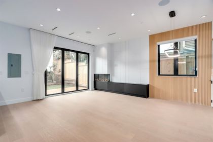 930-e-10th-avenue-mount-pleasant-ve-vancouver-east-04 at 2 - 930 E 10th Avenue, Mount Pleasant VE, Vancouver East