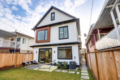 1019-e-39th-avenue-fraser-ve-vancouver-east-01 at 2 - 1019 E 39th Avenue, Fraser VE, Vancouver East