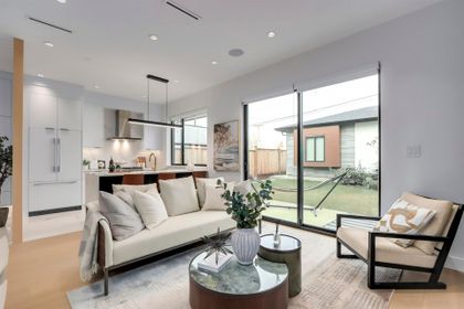 1019-e-39th-avenue-fraser-ve-vancouver-east-04 at 2 - 1019 E 39th Avenue, Fraser VE, Vancouver East