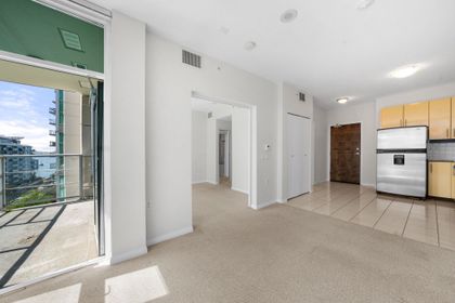 168-e-esplanade-avenue-lower-lonsdale-north-vancouver-05 at 605 - 168 E Esplanade Avenue, Lower Lonsdale, North Vancouver