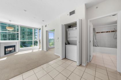 168-e-esplanade-avenue-lower-lonsdale-north-vancouver-11 at 605 - 168 E Esplanade Avenue, Lower Lonsdale, North Vancouver