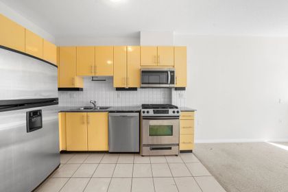 168-e-esplanade-avenue-lower-lonsdale-north-vancouver-19 at 605 - 168 E Esplanade Avenue, Lower Lonsdale, North Vancouver