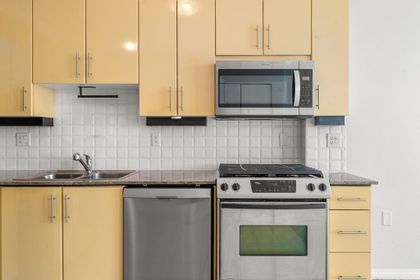 168-e-esplanade-avenue-lower-lonsdale-north-vancouver-20 at 605 - 168 E Esplanade Avenue, Lower Lonsdale, North Vancouver