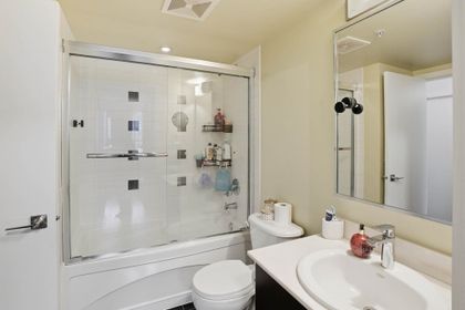 933-hornby-street-downtown-vw-vancouver-west-15 at 602 - 933 Hornby Street, Downtown VW, Vancouver West