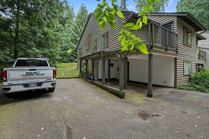 3381-william-avenue-lynn-valley-north-vancouver-03 at 3381 William Avenue, Lynn Valley, North Vancouver