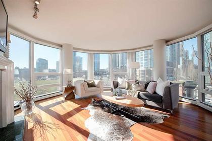 262362066 at 5C - 199 Drake Street, Yaletown, Vancouver West