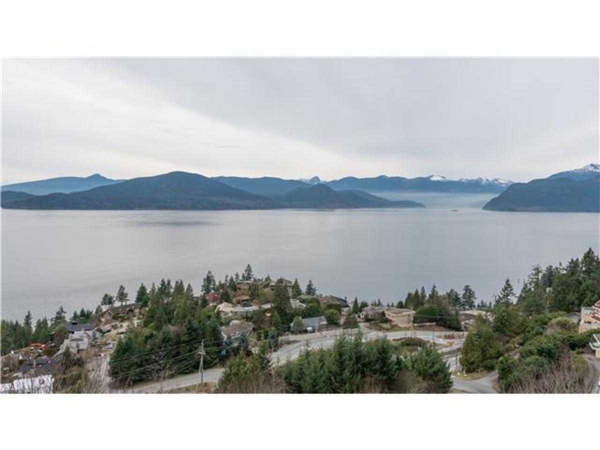 290 Kelvin Grove Water View at 290 Kelvin Grove Way, Lions Bay, West Vancouver