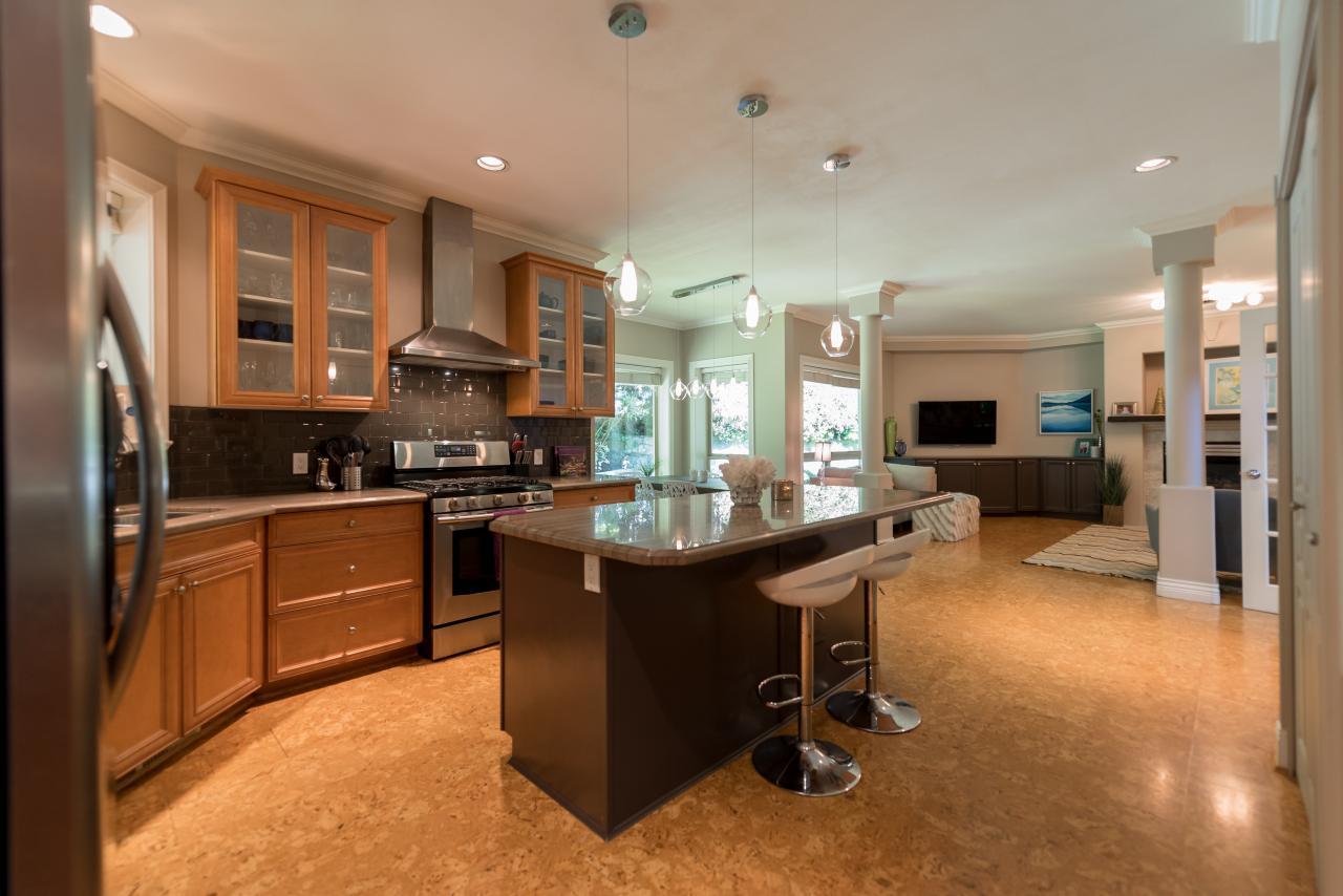 Kitchen at 3303 Huntleigh Court, Windsor Park NV, North Vancouver