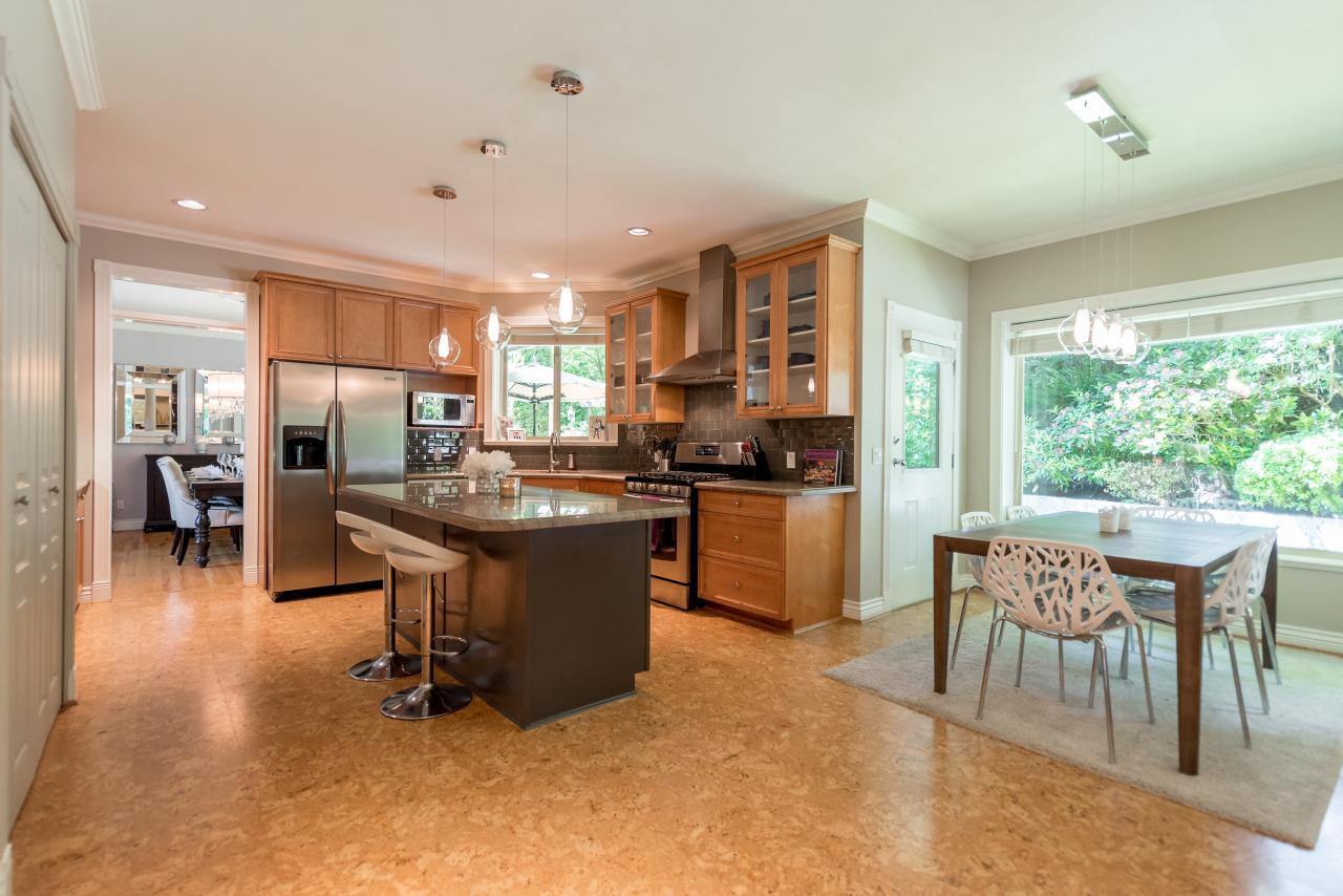 E/A Kitchen at 3303 Huntleigh Court, Windsor Park NV, North Vancouver