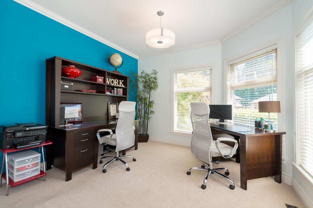 Office at 3303 Huntleigh Court, Windsor Park NV, North Vancouver