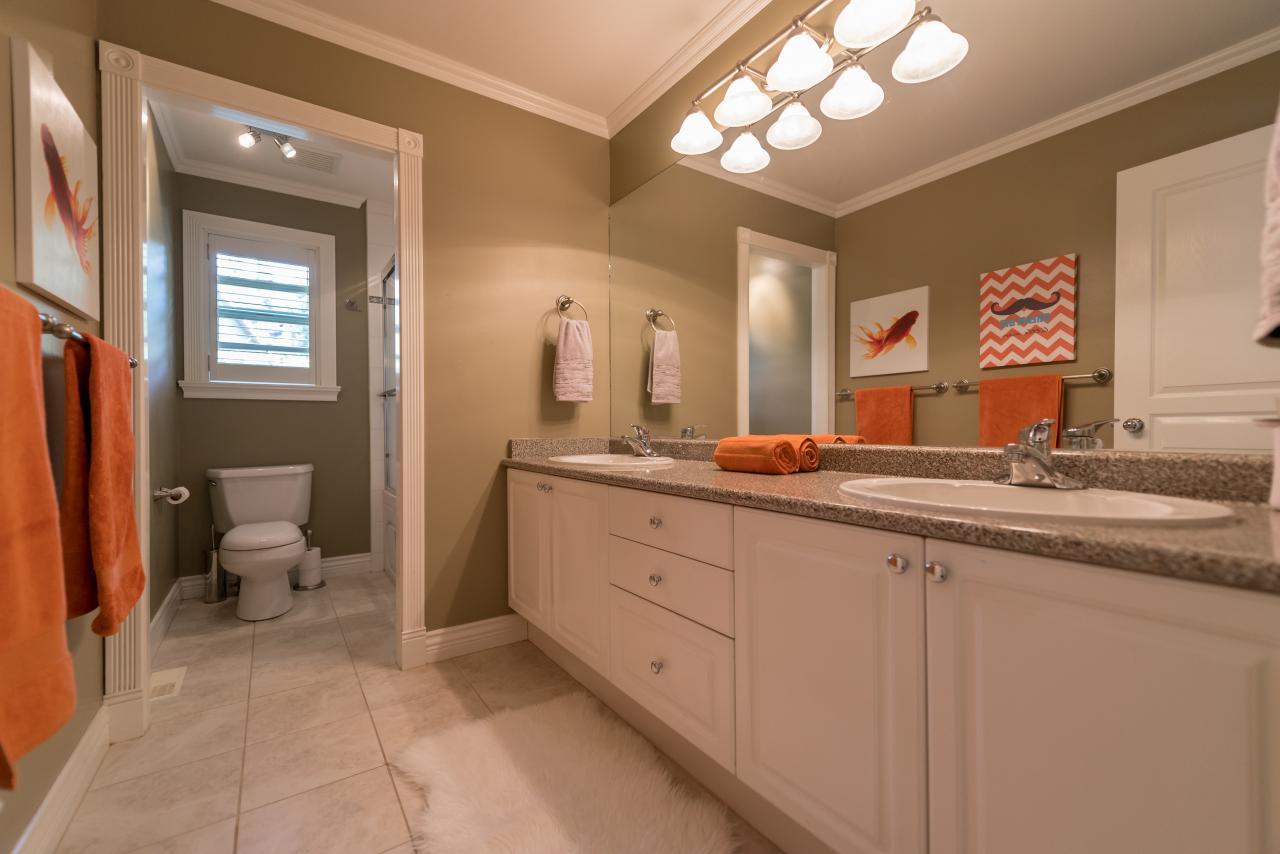 Main Bathroom at 3303 Huntleigh Court, Windsor Park NV, North Vancouver