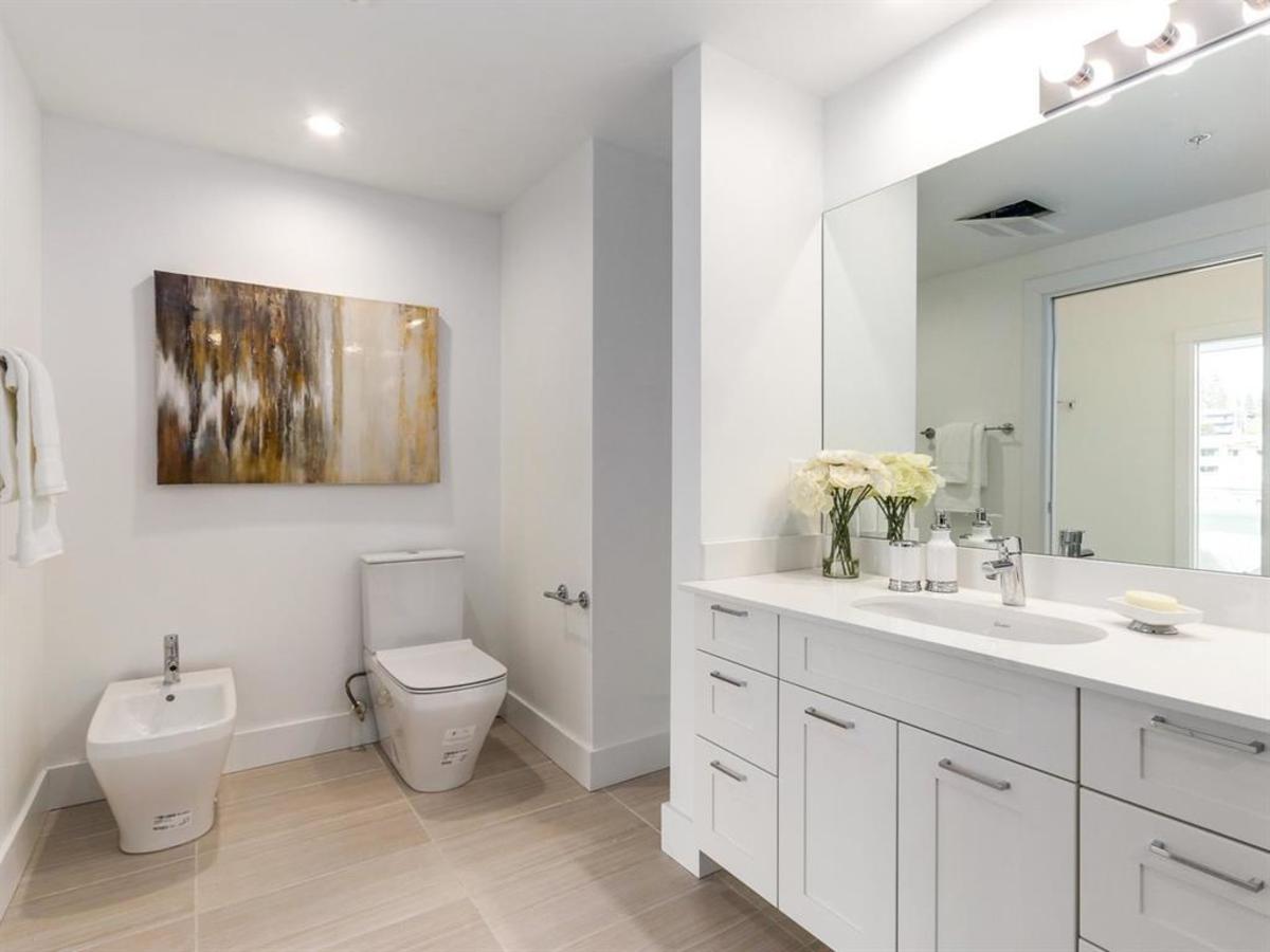 601-131-east-3rd-st-master-ensuite-2 at 601 - 131 E 3rd Street, Lower Lonsdale, North Vancouver