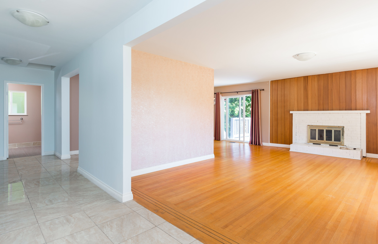 59-glenmore-entry-hallway at 59 Glenmore Drive, Glenmore, West Vancouver
