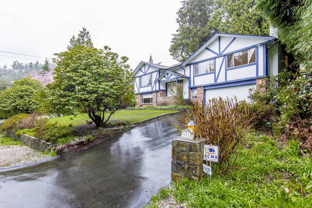 4710-willow-pl-front-view at 4710 Willow Place, Caulfield, West Vancouver