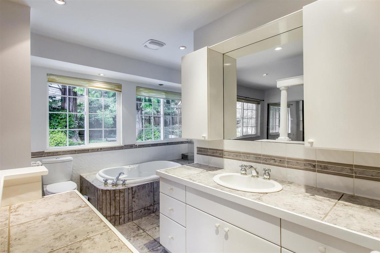 4710-willow-pl-master-bedroom-ensuite at 4710 Willow Place, Caulfield, West Vancouver