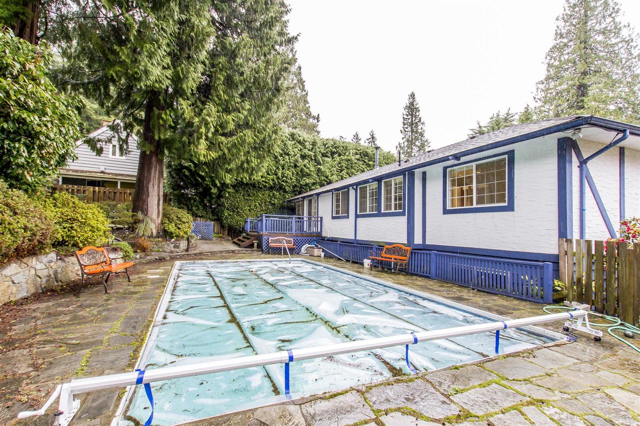 4710-willow-pl-pool2 at 4710 Willow Place, Caulfield, West Vancouver