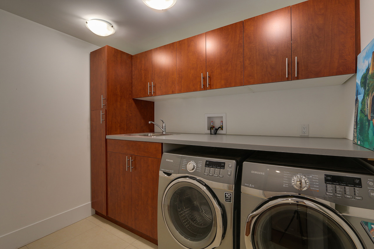 482-genoa-cres-laundry at 482 Genoa Cres, Upper Delbrook, North Vancouver