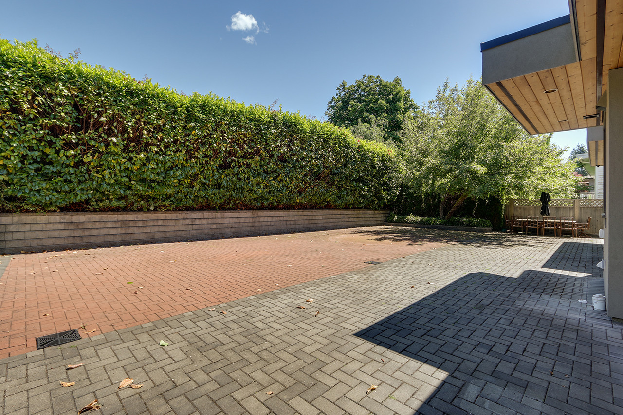 482-genoa-cres-rear-yard at 482 Genoa Cres, Upper Delbrook, North Vancouver
