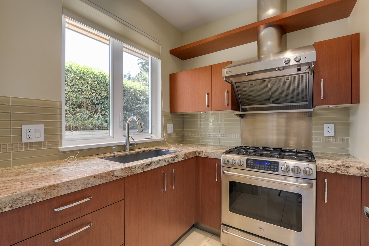 482-genoa-cres-wok-kitchen at 482 Genoa Cres, Upper Delbrook, North Vancouver