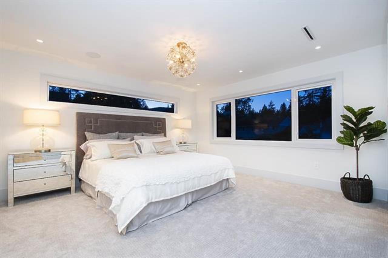 1120-tall-tree-lane-mast-bed at 1120 Tall Tree Lane, Canyon Heights NV, North Vancouver